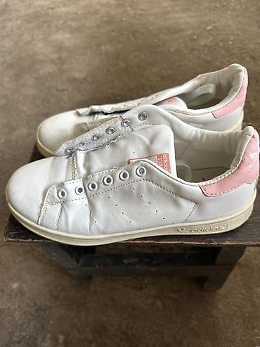 сапоги обувь женские: Кроссовки Adidas Stan Smith - Размер: EU 38 (US 6, JP 24) — указан на — 2