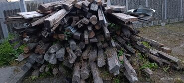 Boçkalar və çəlləklər: 1 zil odun istəyən varsa .350 AZN