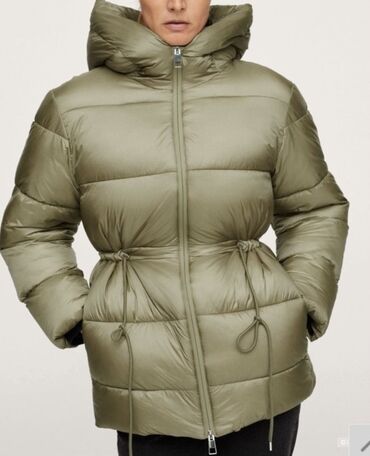 Пуховики и зимние куртки: Пуховик, Короткая модель, С капюшоном, S (EU 36), M (EU 38)