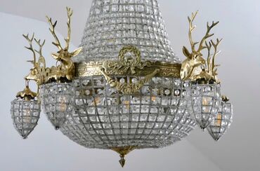 Ostali stilski nameštaj: Elegantni luster sa kristalnim detaljima, idealan za osvetljavanje — 5