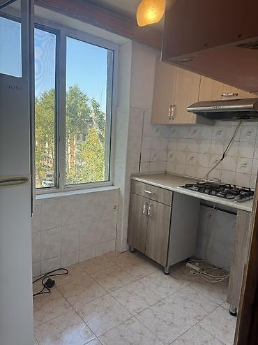 neftcilər ev: Kiraye ev verilir. 3 otaqlidi Neftçiler metrosu yaxinligi 220 nömreli — 5