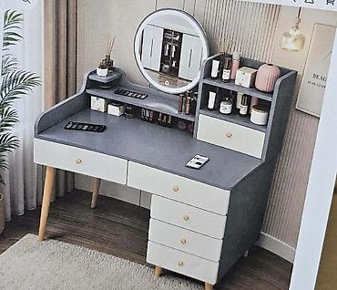 forma ideale barski set: Moderan sto za šminjanje s LED ogledalom koji će vaš kutak ljepote — 1