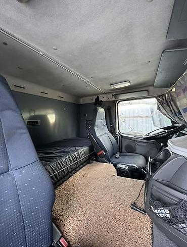 Тягачи: Тягач, Volvo, 2009 г., Автовоз — 13