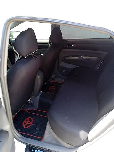 автомобиль фольксваген поло: Toyota Prius Hybrid – ağ rəng, 5 qapılı liftbek kuzov. Yapon hibrid — 9