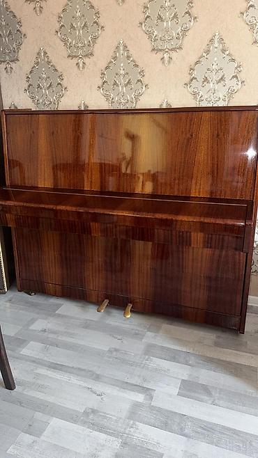 İdman və hobbi: Piano satilir .etrafli melumat ucun zeng edin .unvan yeni yasamal — 2