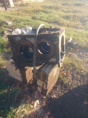 Motor üçün digər detallar: Məhsul: Dəmir tökmə mühərrik bloku və əlavə mühərrik hissələri — 6