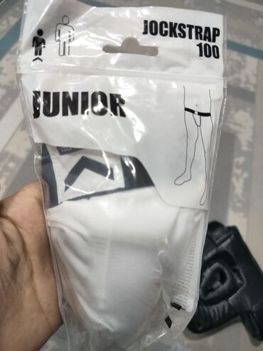 Спортивная форма: Форма для Тхэквондо размер кителя 36 . Капы не использованные — 4