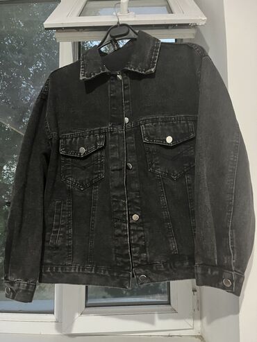 джинсовая короткая куртка: Джинсовая куртка, Свободная модель, Осень-весна, S (EU 36), M (EU 38), L (EU 40)
