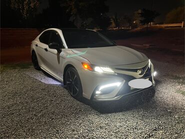 срочно продать машину: Toyota Camry: 2020 г., 2.5 л, Типтроник, Бензин, Седан
