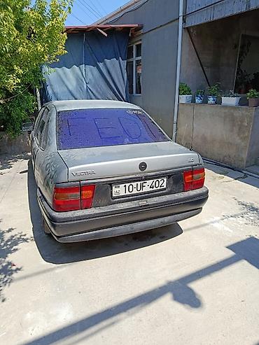 Opel Vectra: 2 l | Sedan lalafo.az -da Opel Vectra: 2 l | Sedan