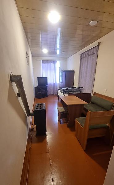 Дома: Xetai Rayonu Babek prospektinde,yola yaxin, 1 otaqli ev satilir,qiymet — 4