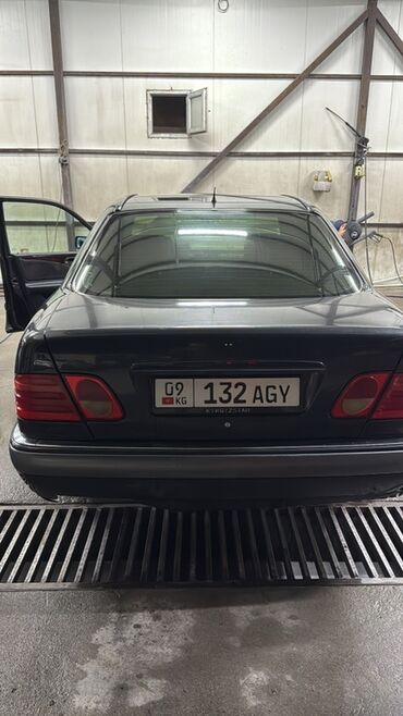 машины за 6000 долларов: Mercedes-Benz E-Class: 1996 г., 2 л, Механика, Бензин, Седан
