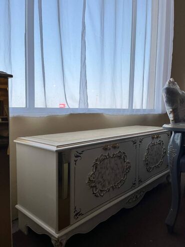 Qonaq otağı dəstləri: Yeni, Kreslolar, Divan, Dolab, Azərbaycan -da lalafo.az — 8 Qonaq otağı dəstləri: Yeni, Kreslolar, Divan, Dolab, Azərbaycan — 8