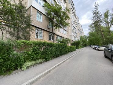 суточные квартиры в бишкеке 9 мкр: 1 комната, 35 м², 106 серия, 8 этаж, Евроремонт