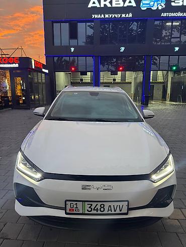hongqi e: BYD E2: 2025 г., Автомат, Электромобиль, Хэтчбэк — 1