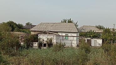 nzs qesebesinde 3 otaqli ev type 1: 4 otaqlı, 2 kv. m, Kredit yoxdur, Orta təmir — 3