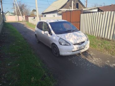 автобазар авто: Honda Fit: 2001 г., 1.3 л, Автомат, Бензин, Хэтчбэк