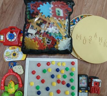 пультовая машына: Игрушки для детей. конструктор из блоковможно строить с ребёнком
