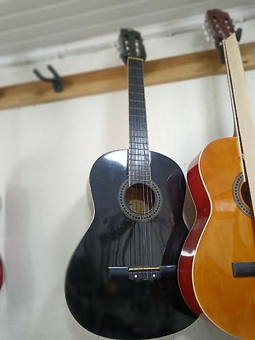 gitara pedalı: İkinci əl klassik gitsralrin Alışı Satışı təmiri barteri — 1