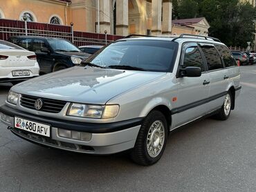 Volkswagen: Volkswagen Passat: 1994 г., 1.8 л, Механика, Бензин, Седан
