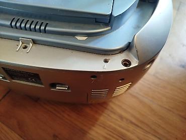 Zvučnici i stereo sistemi: Hitachi radiokasetofon Nema antenu inace radi, malo ga zeza dugme za — 7