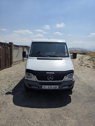 Mercedes-Benz Спринтер: 2002 г., 2.2 л, Механика, Дизель, Фургон at lalafo.kg Mercedes-Benz Спринтер: 2002 г., 2.2 л, Механика, Дизель, Фургон