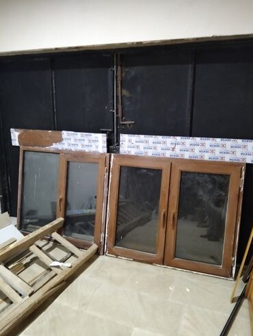 Furnitura və aksessuarlar: Taxta qapı və pəncərə dəsti 4 ədəd Taxta qapı.qapilarin hündürlük 218