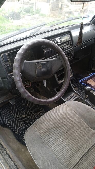 Volkswagen: Volkswagen Golf: 1989 г., 1.8 л, Механика, Бензин, Хэтчбэк