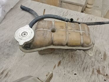 Digər avtomobil ehtiyat hissələri: Məhsul: Mercedes-Benz üçün orijinal ehtiyat hissələri dəsti Tərkib: - — 5