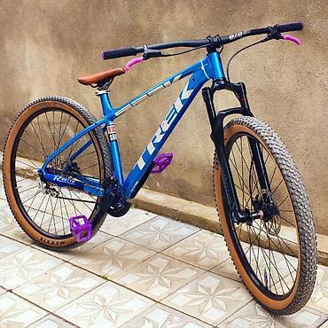 Dağ velosipedləri: Trek hardtail dağ velosipedi - Gövdə: yüngül alüminium, mavi rəngdə — 2