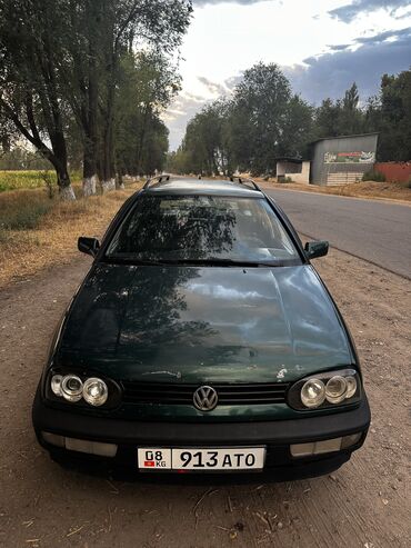 срочный машины: Volkswagen Golf: 1999 г., 1.8 л, Автомат, Бензин, Универсал