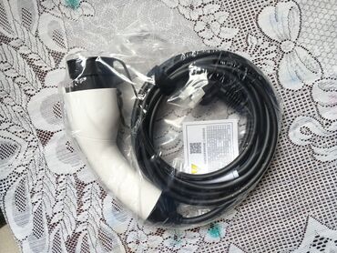saygac qutusu: Elektrikli avtomobil üçün şarj kabeli və konnektor BYD qin plus ve