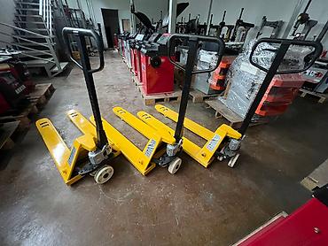 Рохли: 🔹 Рохля гидравлическая (тележка) 🔹 💪 Грузоподъёмность: до 3000 кг 📦 — 1