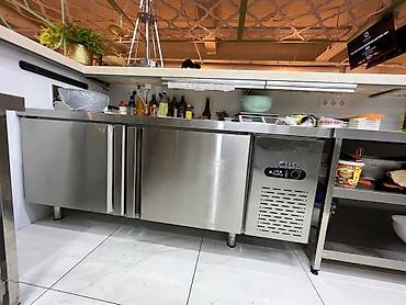 Другое оборудование для кафе, ресторанов: Изделия из нержавейки, стол холодильник, стол кондитерский, стол — 18