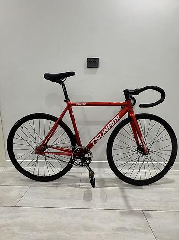 Шоссейные велосипеды: Фикс TSUNAMI snm100 Комплектация: Legend Цвет: красный Ferrari Рама — 1