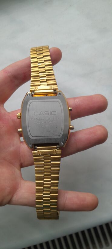Миски: Б/у, Наручные часы, Casio, цвет - Золотой