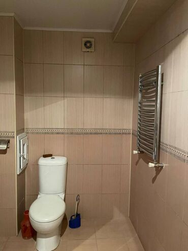 Uzunmüddətli kirayə mənzillər: 8 noyabr metrosuna yaxın avrasiya universitetinə yaxin 9 mertebeli — 4