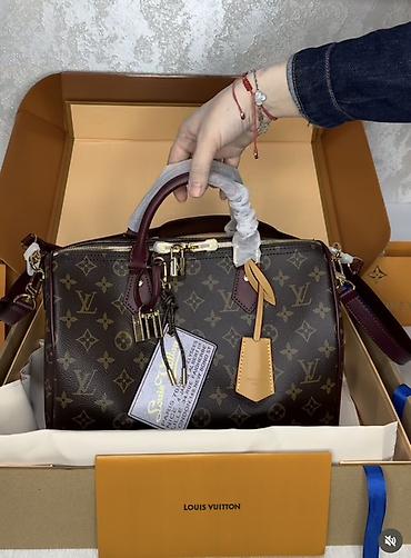 липучки на чехол: Сумка Louis Vuitton 30 см 
Канва кожа 
Новый 
Двойной каробке — 8