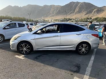 byd qin plus салон: Hyundai Solaris: 2014 г., 1.6 л, Механика, Бензин, Седан — 5