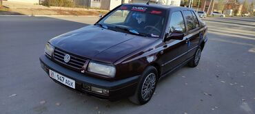 машина на закс: Volkswagen Vento: 1993 г., 1.8 л, Механика, Бензин, Седан