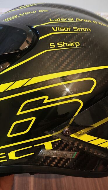 Moto dəbilqələr: • AGV Pista GP RR 46 Project kask satılır. Sifarişlə gətirilib. • — 9