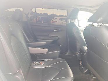 highland: Toyota Highlander: 2023 г., 2.4 л, Автомат, Бензин — 7