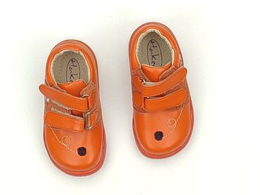 sukienki boho dla dziewczynki: Baby shoes, H&M, 23, condition - Perfect
