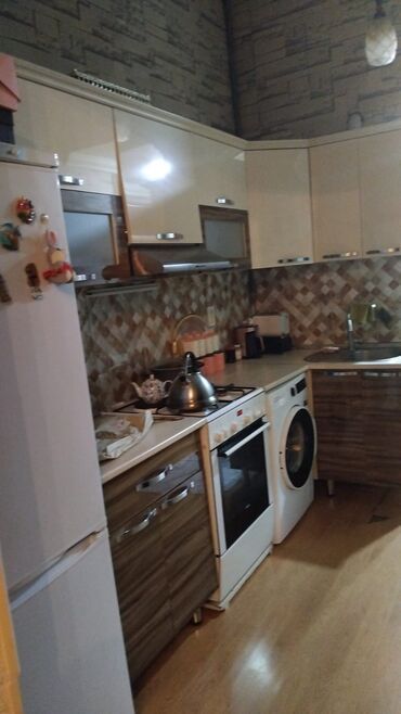 Həyət evləri və villaların satışı: 20 ci sahə dairəsində 3 otaqlı mənzil satılır yola yaxın və çox rahat -da lalafo.az — 5 Həyət evləri və villaların satışı: 20 ci sahə dairəsində 3 otaqlı mənzil satılır yola yaxın və çox rahat — 5