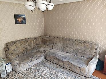 Угловой диван, C подушками