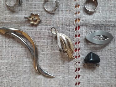 Наборы украшений: БИЖУТЕРИЯ из Германии, недорого: серьги, браслеты, подвески, ожерелья at lalafo.kg — 8 Наборы украшений: БИЖУТЕРИЯ из Германии, недорого: серьги, браслеты, подвески, ожерелья — 8