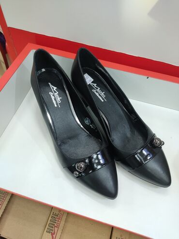 вечерние женские туфли: Туфли 41, цвет - Черный