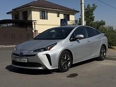 Toyota Prius: 2019 г., 1.8 л, Вариатор, Гибрид, Хетчбек