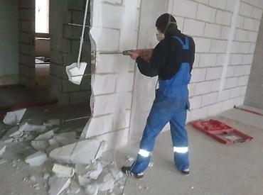 construction work: Снос стен, Разбор полов, Снятие потолков | Гипсокартонная стена, Снос перегородки, Снятие старой штукатурки | Зачистка от старых обоев, Сбивка старой штукатурки, Снятие извести | Демонтаж ламината, Демонтаж паркета, Демонтаж линолеума | Крыша из шифера, Металлочерепичная кровля, Мягкая кровля Больше 6 лет опыта — 4