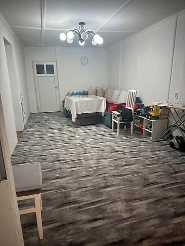 1 кв: 🏡 Продаётся частный дом — 110 квартал 📐 Планировка: • 2 изолированные — 3